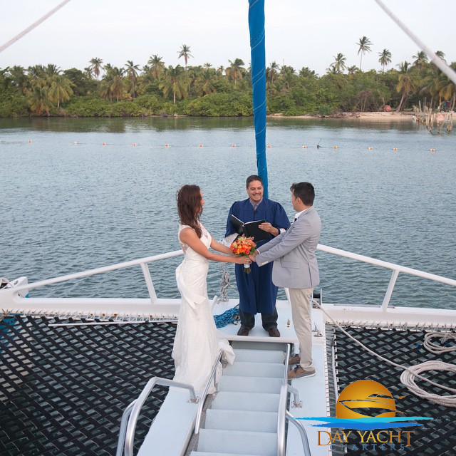 Crystal clear Caribbean water at Palomino Island, Fajardo luxury boat rental